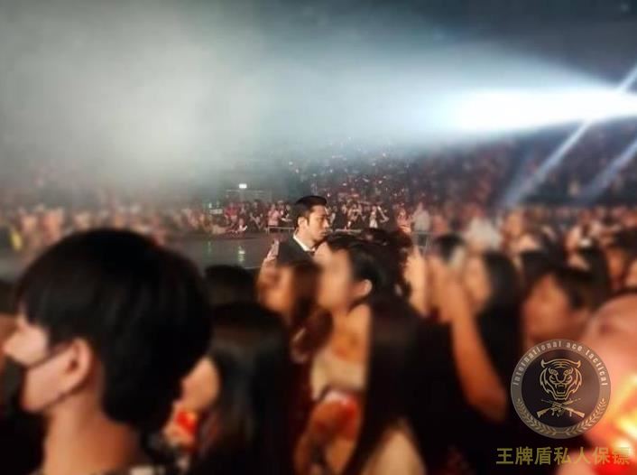 知名明星請幾十名王牌盾保鏢被指耍大牌